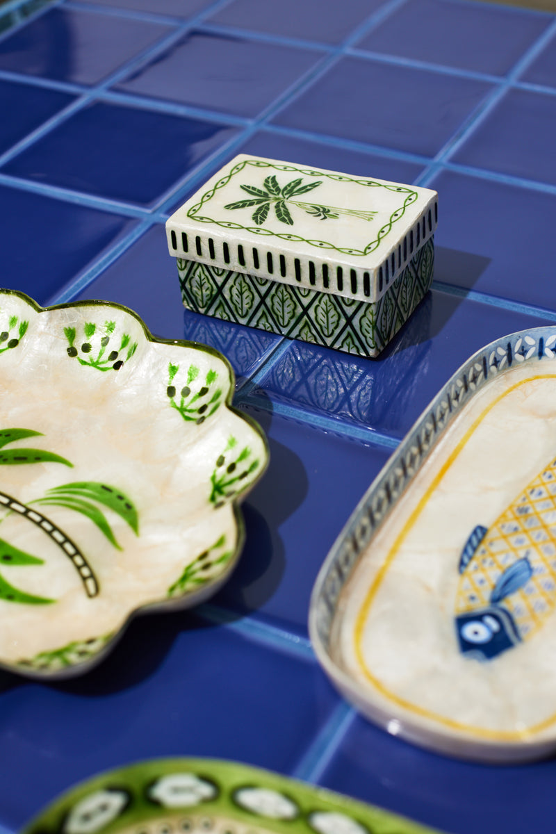 ATLANTIC GREEN PALM BOX - Jones & Co