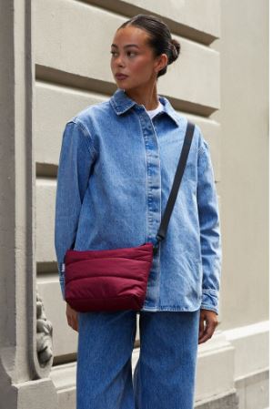 Base - Stash crossbody