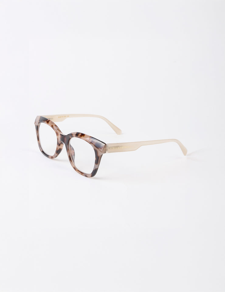 Readers - Cleo Caramel