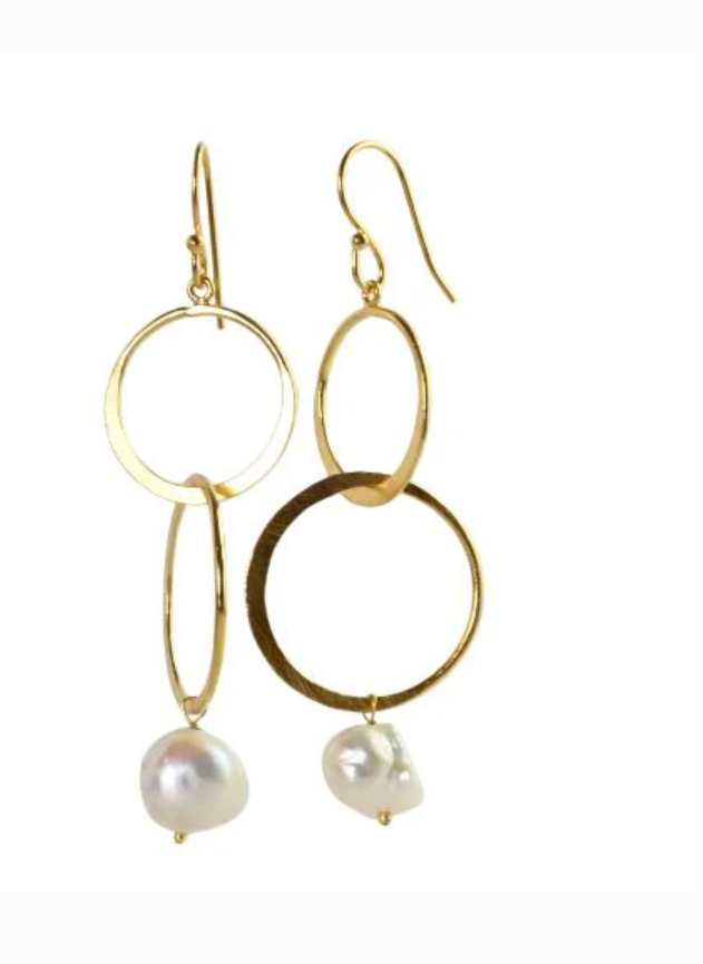 Melanie woods - Euro gold pearl earring