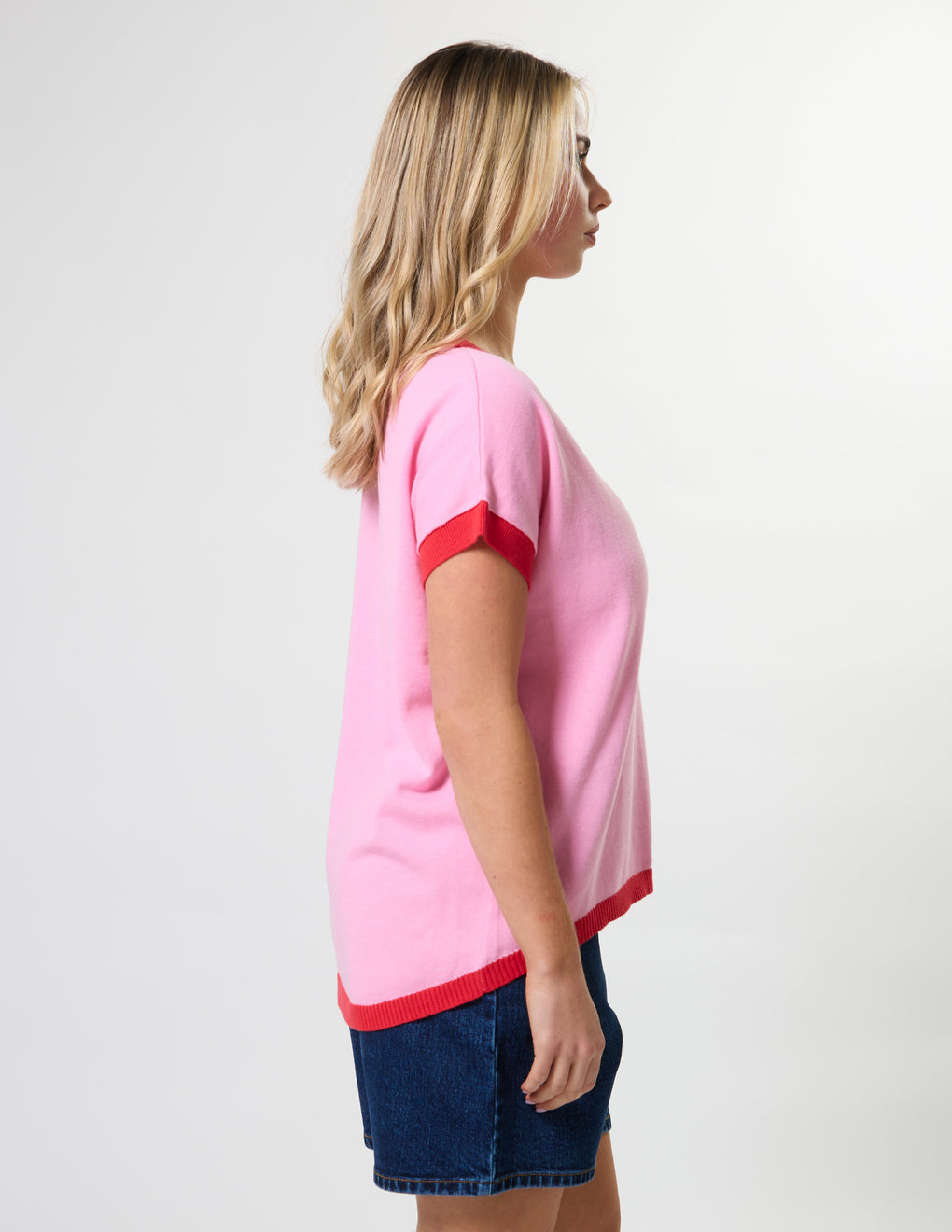 Stella & Gemma - Laneway